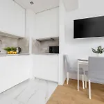 Kasprzaka Near Metro Plocka With Ac By Renters *