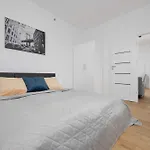 Kasprzaka Near Metro Plocka With Ac By Renters 公寓 *